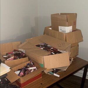 Mystery Makeup Boxes Wholesale